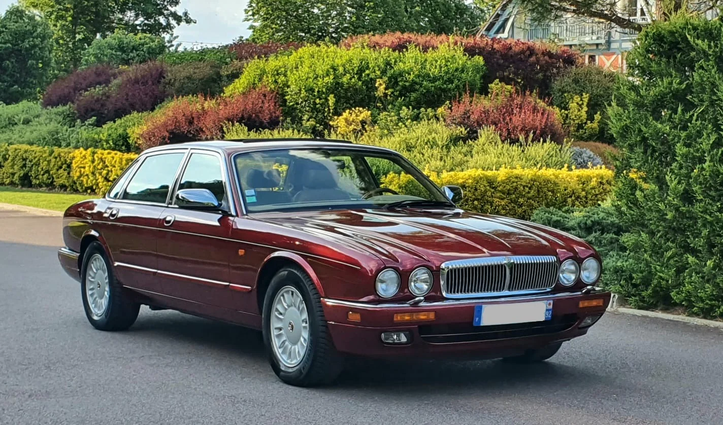 Daimler X300