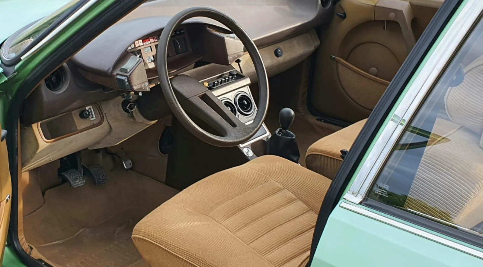 Image pour voiture 26