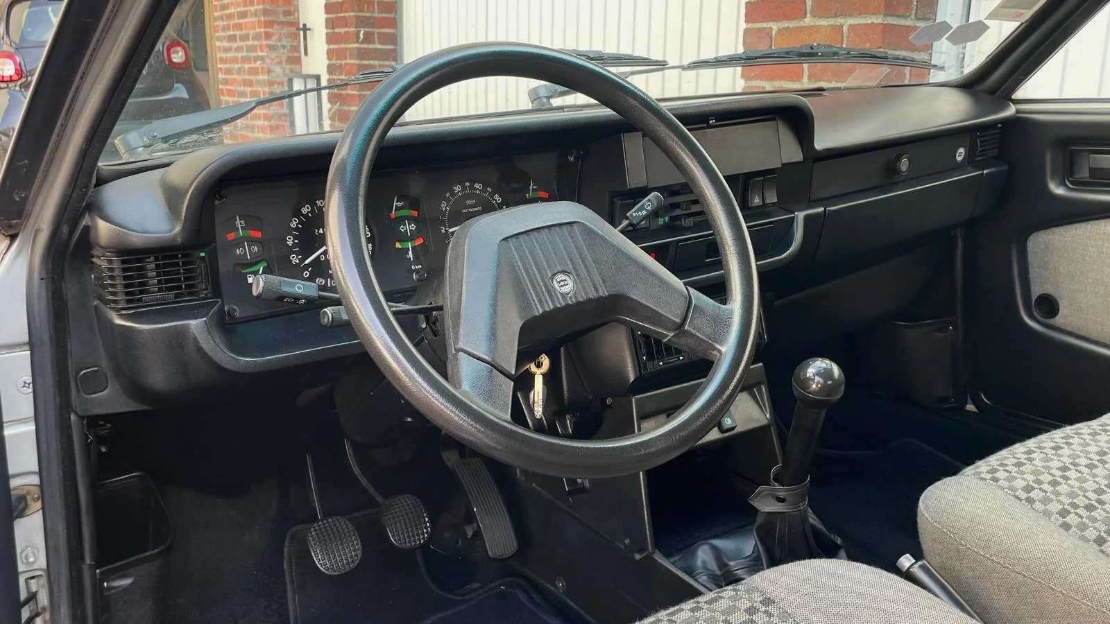 Image pour voiture 32