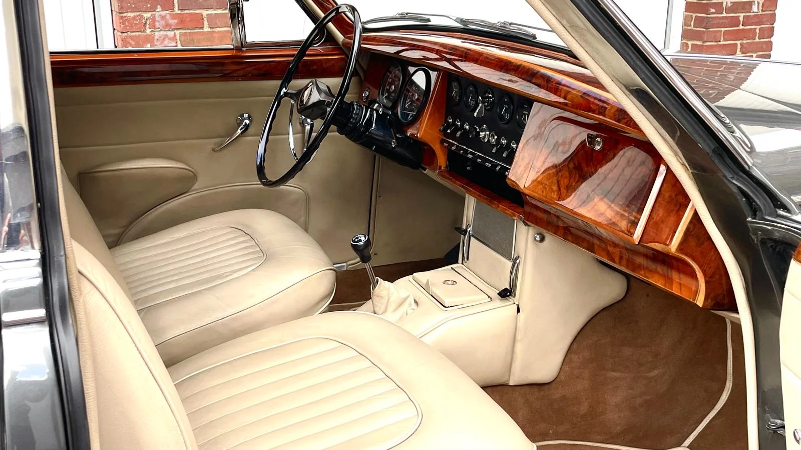 Image pour voiture 33