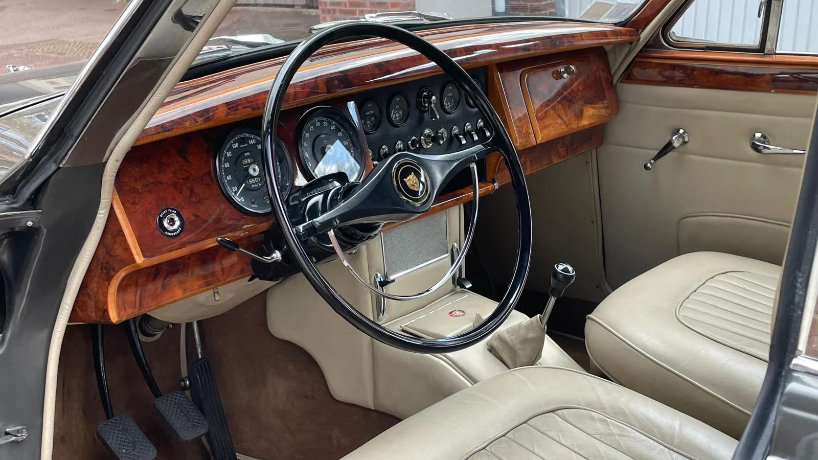 Image pour voiture 33