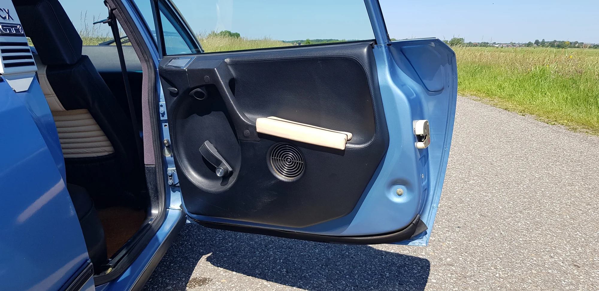 Image pour voiture 40